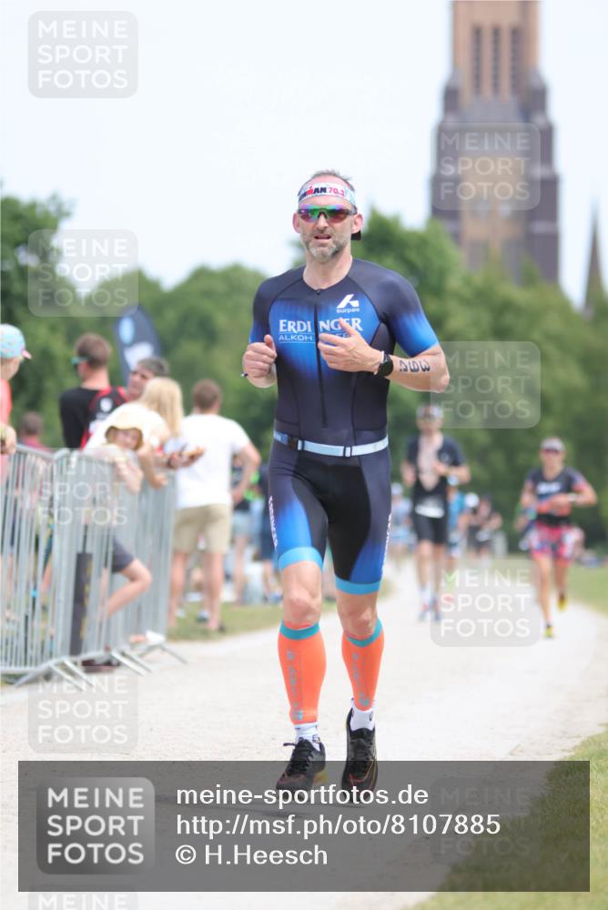 22.06.2025 - Viking Triathlon H.Heesch http://msf.ph/oto/8107885 22.06.2025 14:01:53 Laufen 366, 394 meine-sportfotos.de