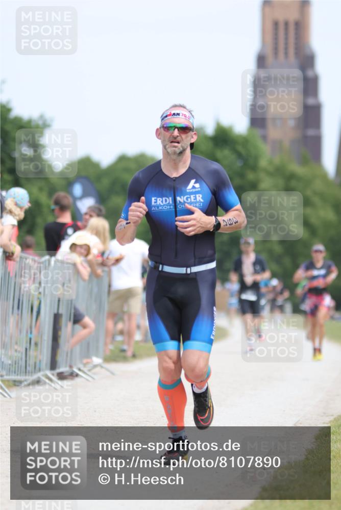 22.06.2025 - Viking Triathlon H.Heesch http://msf.ph/oto/8107890 22.06.2025 14:01:53 Laufen 366, 394 meine-sportfotos.de
