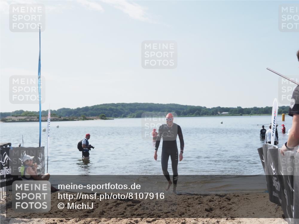 22.06.2025 - Viking Triathlon MichiJ http://msf.ph/oto/8107916 22.06.2025 10:53:58 Schwimmen 634 meine-sportfotos.de