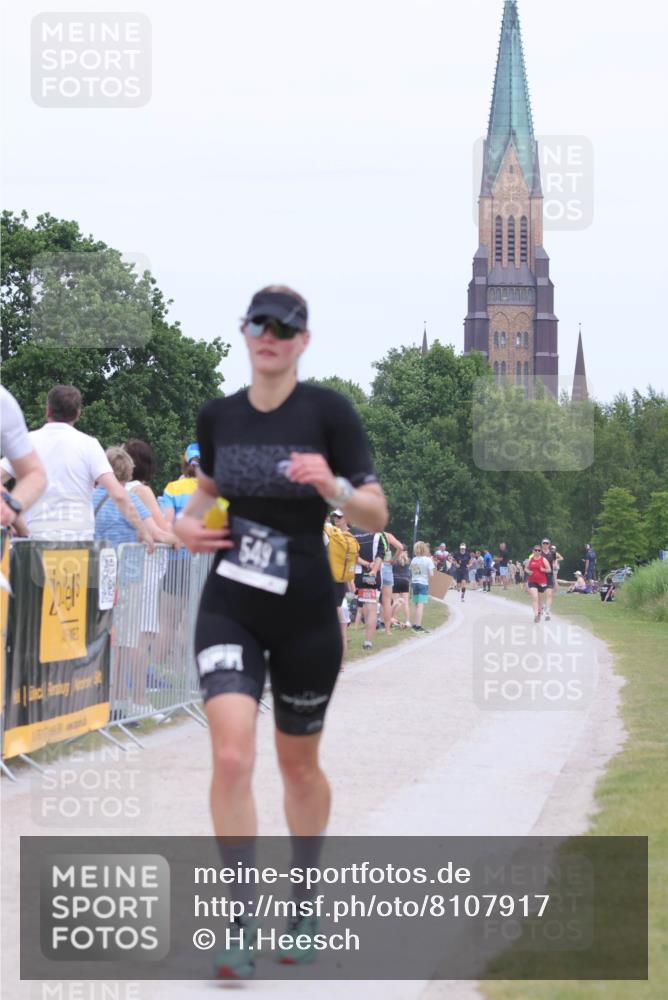 22.06.2025 - Viking Triathlon H.Heesch http://msf.ph/oto/8107917 22.06.2025 14:32:26 Laufen 390, 549 meine-sportfotos.de
