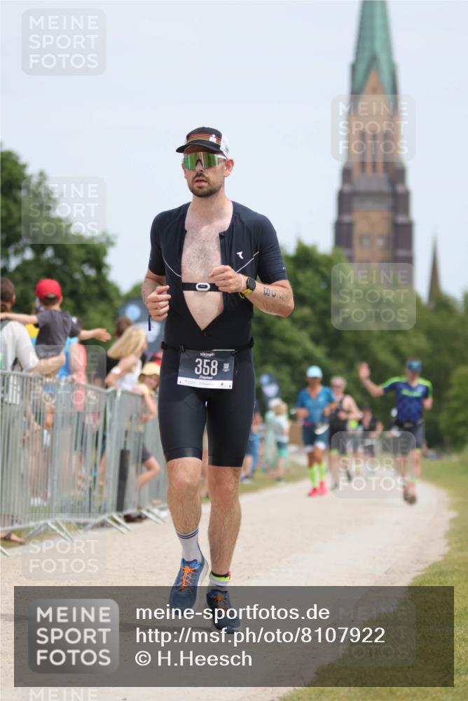 22.06.2025 - Viking Triathlon H.Heesch http://msf.ph/oto/8107922 22.06.2025 14:02:03 Laufen 72, 358 meine-sportfotos.de
