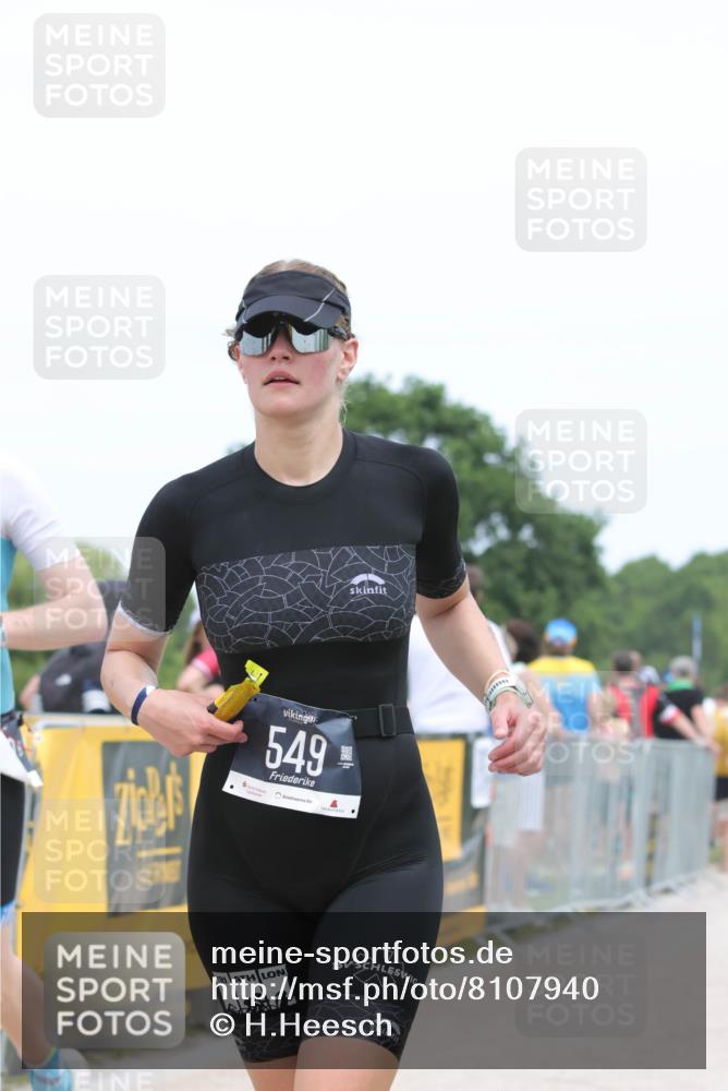 22.06.2025 - Viking Triathlon H.Heesch http://msf.ph/oto/8107940 22.06.2025 14:32:28 Laufen 390, 549 meine-sportfotos.de