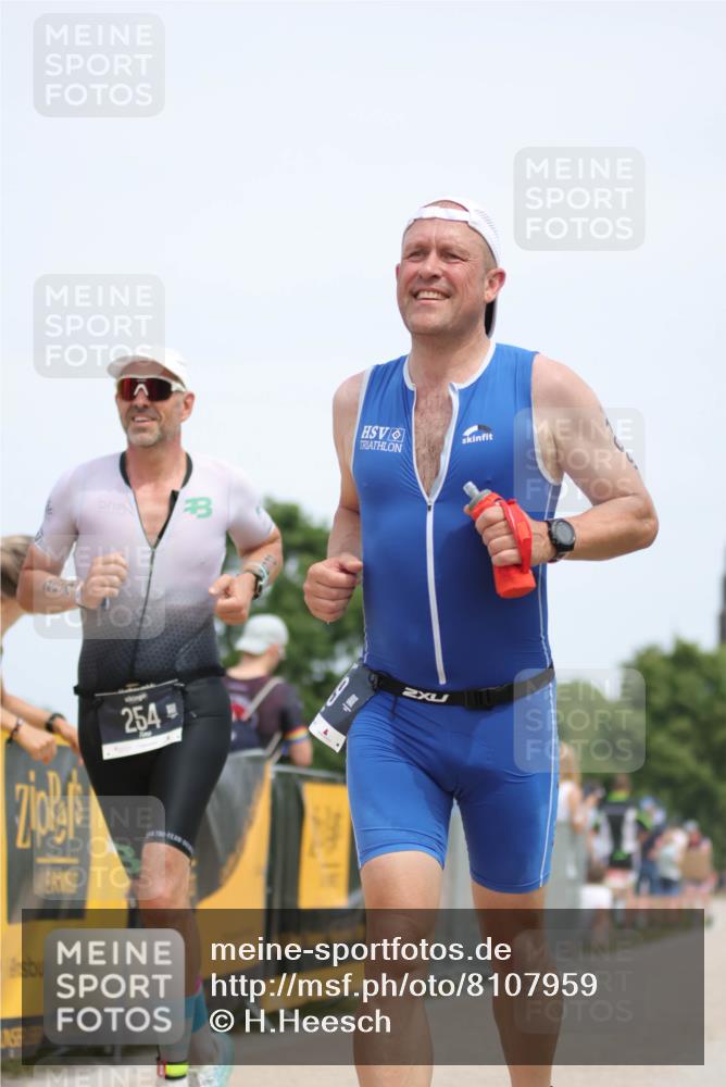 22.06.2025 - Viking Triathlon H.Heesch http://msf.ph/oto/8107959 22.06.2025 14:24:03 Laufen 109, 254, 398 meine-sportfotos.de