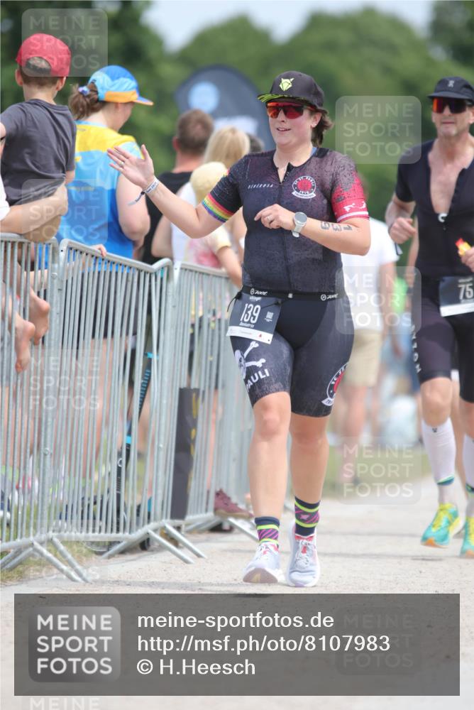 22.06.2025 - Viking Triathlon H.Heesch http://msf.ph/oto/8107983 22.06.2025 14:02:20 Laufen 23, 75, 139, 144, 200, 375 meine-sportfotos.de