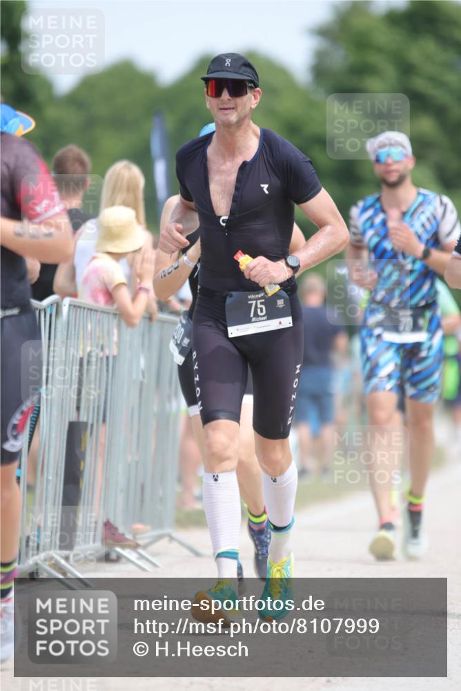 22.06.2025 - Viking Triathlon H.Heesch http://msf.ph/oto/8107999 22.06.2025 14:02:21 Laufen 23, 70, 75, 139, 144, 200, 375 meine-sportfotos.de