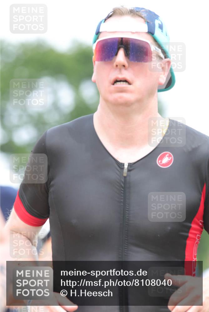 22.06.2025 - Viking Triathlon H.Heesch http://msf.ph/oto/8108040 22.06.2025 14:32:51 Laufen 90, 169, 544, 616 meine-sportfotos.de
