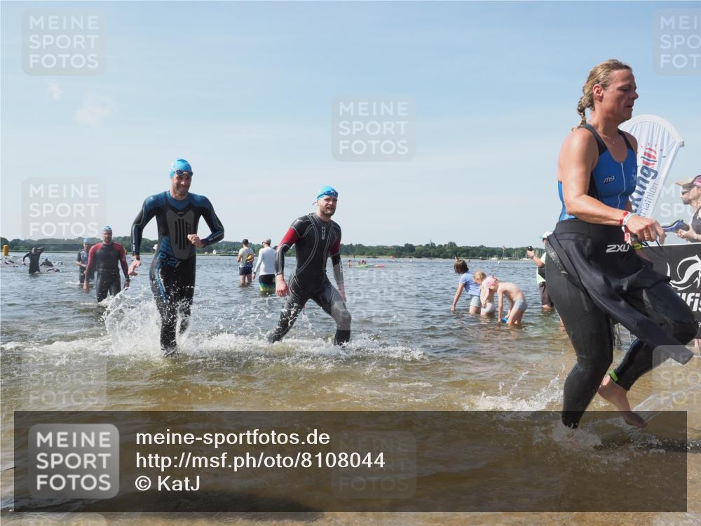 22.06.2025 - Viking Triathlon KatJ http://msf.ph/oto/8108044 22.06.2025 10:37:55 Schwimmen 146, 179, 335, 396, 411, 433, 619, 645 meine-sportfotos.de