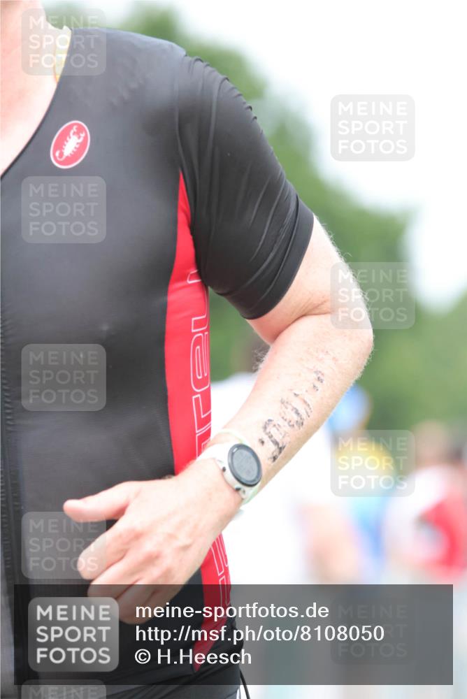 22.06.2025 - Viking Triathlon H.Heesch http://msf.ph/oto/8108050 22.06.2025 14:32:51 Laufen 90, 169, 544, 616 meine-sportfotos.de