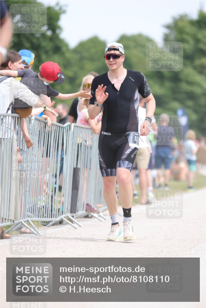 22.06.2025 - Viking Triathlon H.Heesch http://msf.ph/oto/8108110 22.06.2025 14:03:09 Laufen 61, 142, 402, 461, 557, 623 meine-sportfotos.de