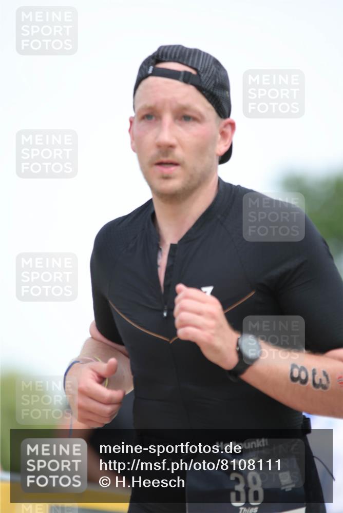 22.06.2025 - Viking Triathlon H.Heesch http://msf.ph/oto/8108111 22.06.2025 14:24:46 Laufen 38, 84, 261, 393 meine-sportfotos.de