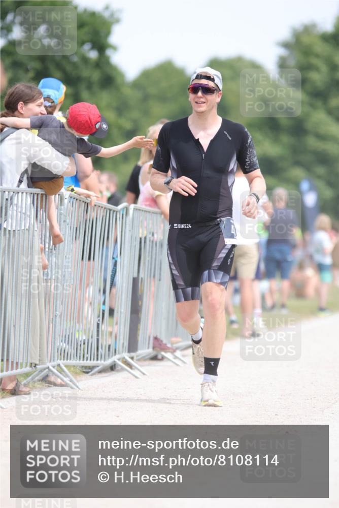 22.06.2025 - Viking Triathlon H.Heesch http://msf.ph/oto/8108114 22.06.2025 14:03:09 Laufen 61, 142, 402, 461, 557, 623 meine-sportfotos.de