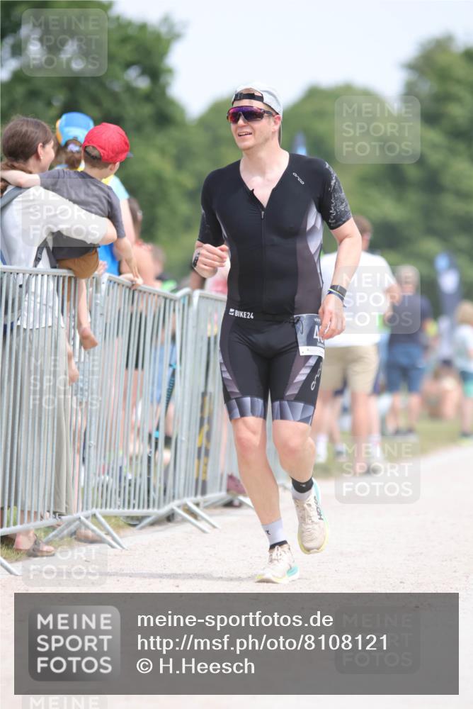 22.06.2025 - Viking Triathlon H.Heesch http://msf.ph/oto/8108121 22.06.2025 14:03:10 Laufen 61, 142, 402, 461, 557 meine-sportfotos.de