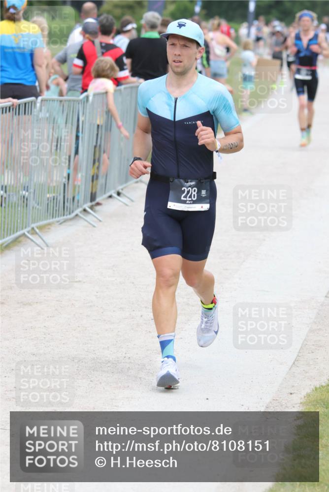 22.06.2025 - Viking Triathlon H.Heesch http://msf.ph/oto/8108151 22.06.2025 14:33:21 Laufen 228 meine-sportfotos.de
