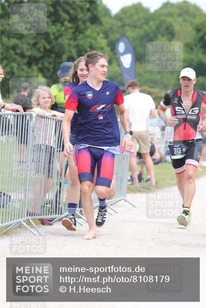 22.06.2025 - Viking Triathlon H.Heesch http://msf.ph/oto/8108179 22.06.2025 14:42:47 Laufen 313, 351, 603, 631 meine-sportfotos.de