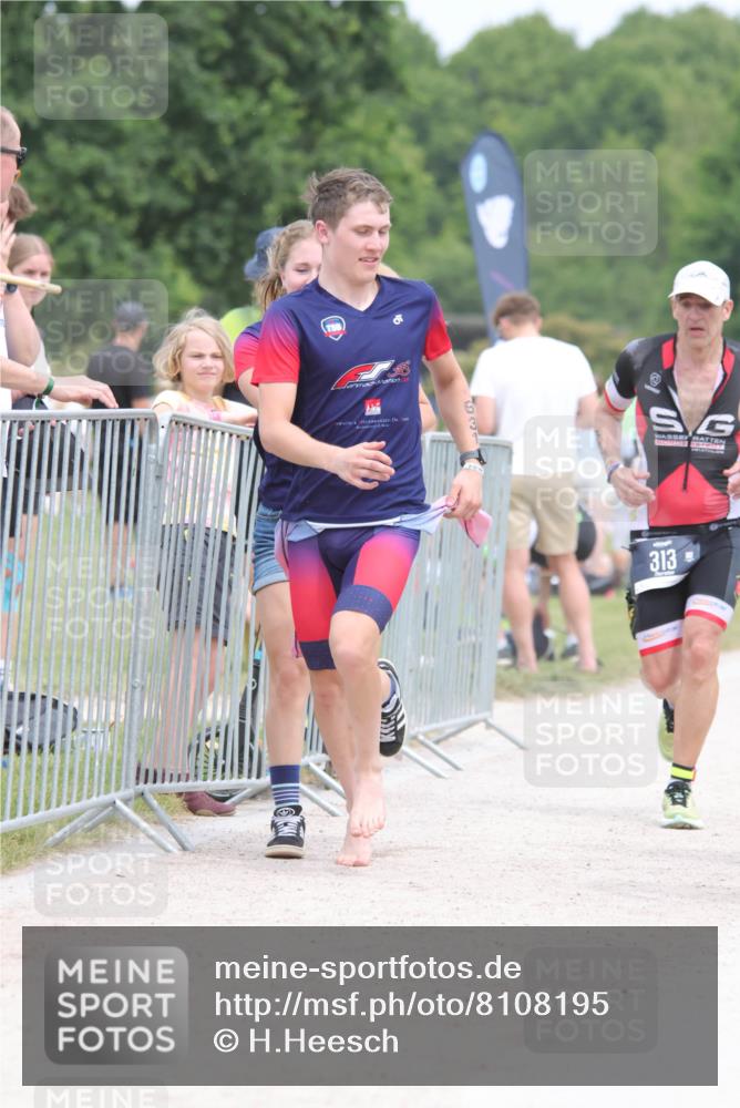 22.06.2025 - Viking Triathlon H.Heesch http://msf.ph/oto/8108195 22.06.2025 14:42:47 Laufen 313, 351, 603, 631 meine-sportfotos.de