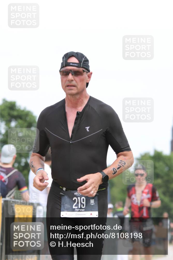 22.06.2025 - Viking Triathlon H.Heesch http://msf.ph/oto/8108198 22.06.2025 14:25:40 Laufen 219, 428, 506 meine-sportfotos.de