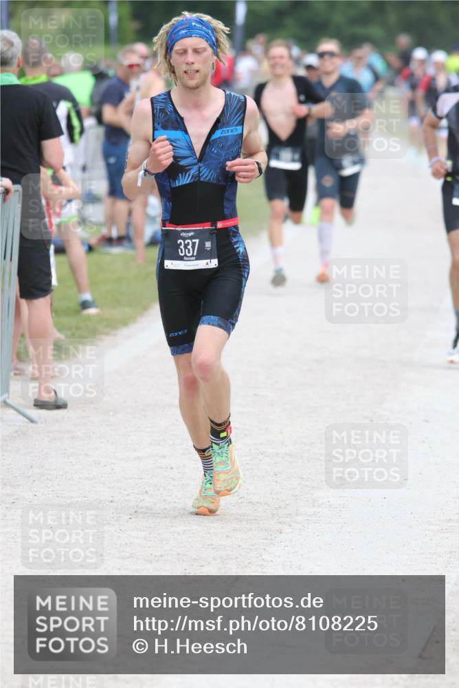 22.06.2025 - Viking Triathlon H.Heesch http://msf.ph/oto/8108225 22.06.2025 14:33:26 Laufen 152, 189, 228, 337 meine-sportfotos.de
