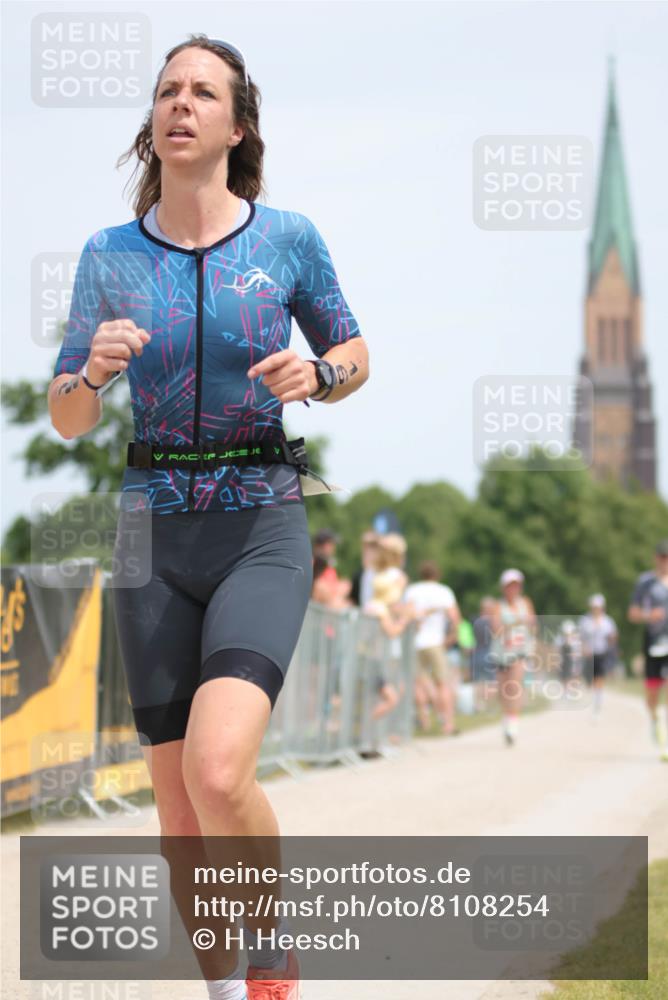 22.06.2025 - Viking Triathlon H.Heesch http://msf.ph/oto/8108254 22.06.2025 14:03:59 Laufen 1, 57, 58, 157, 166, 356, 500, 659 meine-sportfotos.de