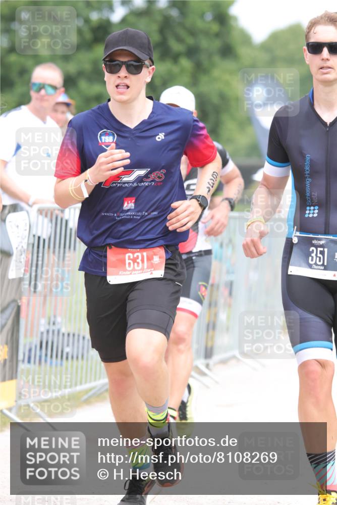 22.06.2025 - Viking Triathlon H.Heesch http://msf.ph/oto/8108269 22.06.2025 14:42:49 Laufen 313, 351, 603, 631 meine-sportfotos.de
