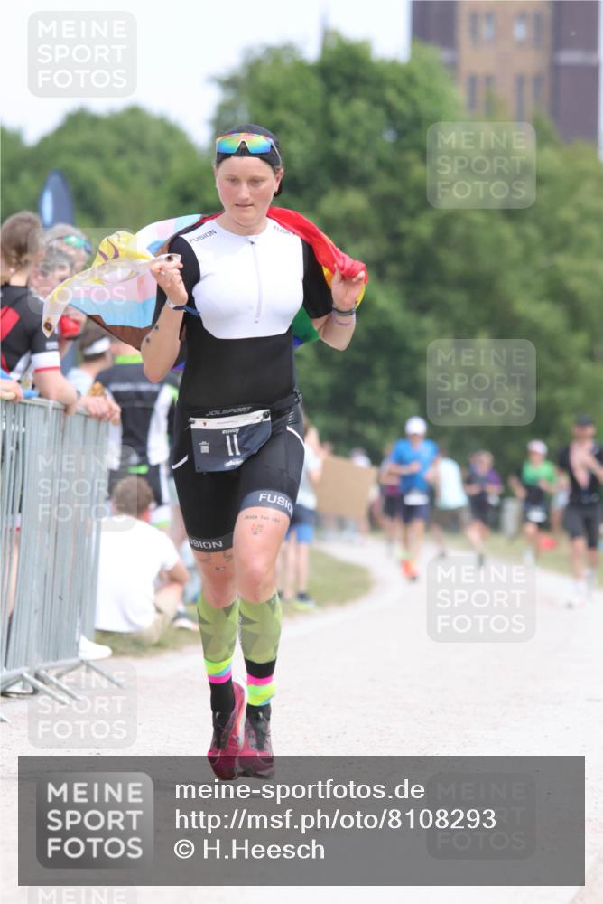 22.06.2025 - Viking Triathlon H.Heesch http://msf.ph/oto/8108293 22.06.2025 14:26:32 Laufen 11 meine-sportfotos.de