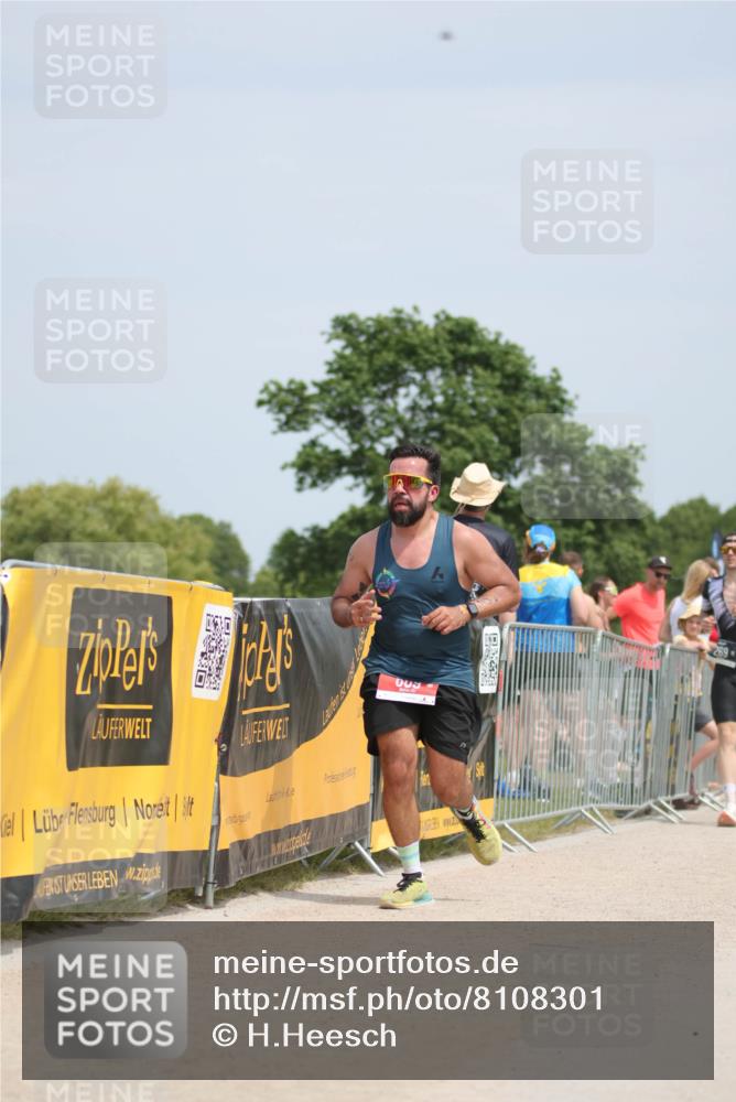 22.06.2025 - Viking Triathlon H.Heesch http://msf.ph/oto/8108301 22.06.2025 14:04:20 Laufen 269, 360, 381, 609 meine-sportfotos.de