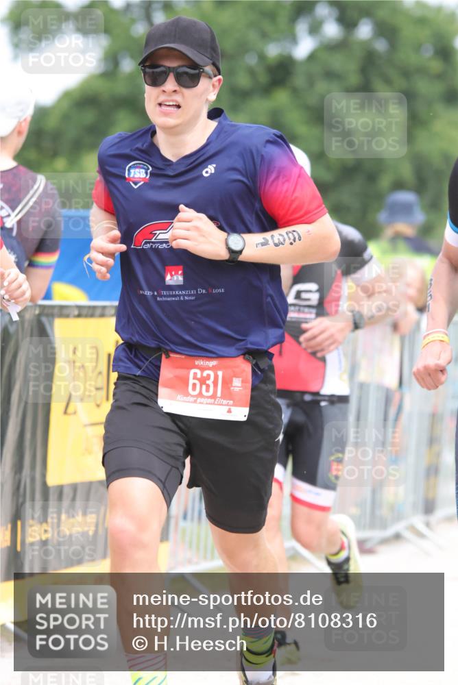 22.06.2025 - Viking Triathlon H.Heesch http://msf.ph/oto/8108316 22.06.2025 14:42:49 Laufen 313, 351, 603, 631 meine-sportfotos.de