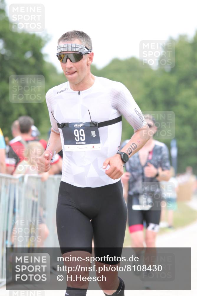 22.06.2025 - Viking Triathlon H.Heesch http://msf.ph/oto/8108430 22.06.2025 14:34:12 Laufen 24, 89, 99, 161 meine-sportfotos.de