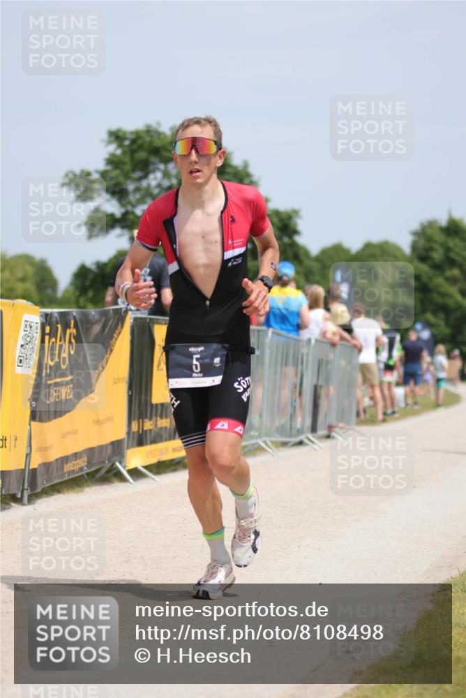 22.06.2025 - Viking Triathlon H.Heesch http://msf.ph/oto/8108498 22.06.2025 14:05:08 Laufen 5, 650 meine-sportfotos.de