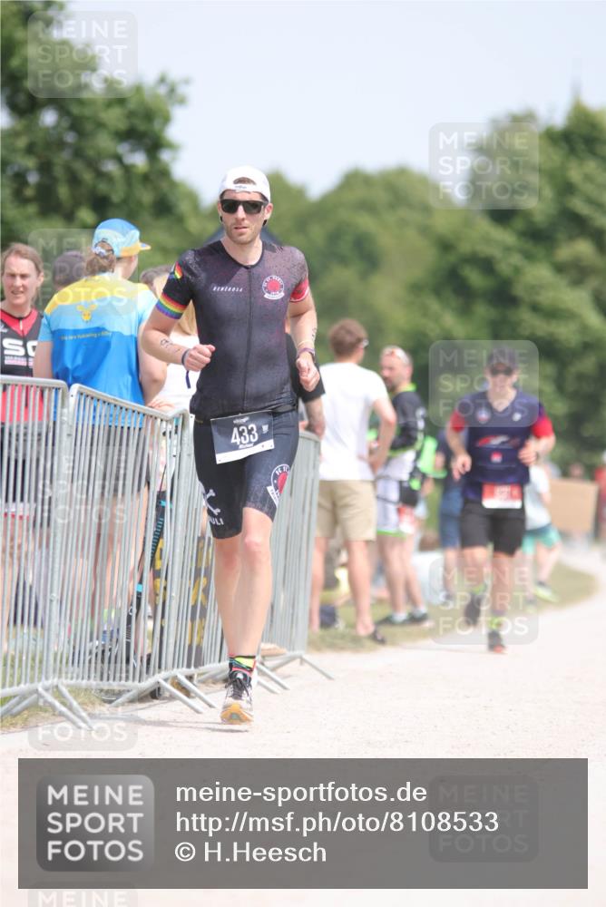 22.06.2025 - Viking Triathlon H.Heesch http://msf.ph/oto/8108533 22.06.2025 14:05:36 Laufen 204, 433, 513, 631 meine-sportfotos.de