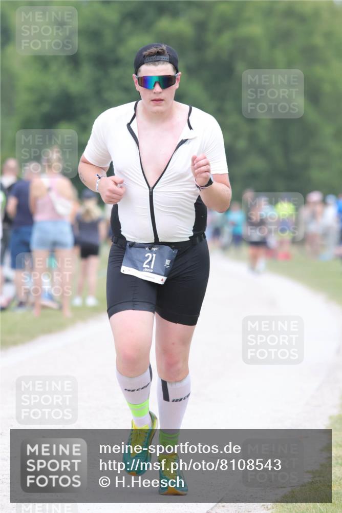 22.06.2025 - Viking Triathlon H.Heesch http://msf.ph/oto/8108543 22.06.2025 14:34:42 Laufen 21 meine-sportfotos.de