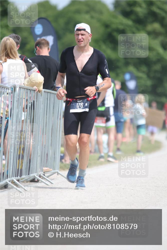 22.06.2025 - Viking Triathlon H.Heesch http://msf.ph/oto/8108579 22.06.2025 14:05:41 Laufen 176, 433, 631 meine-sportfotos.de