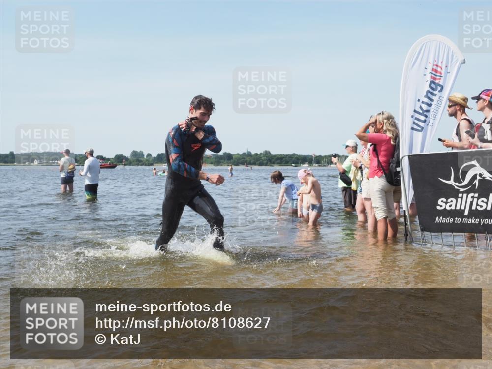 22.06.2025 - Viking Triathlon KatJ http://msf.ph/oto/8108627 22.06.2025 10:38:21 Schwimmen 61, 72, 89, 209, 269, 398, 419, 428, 447, 509, 535, 603, 662 meine-sportfotos.de
