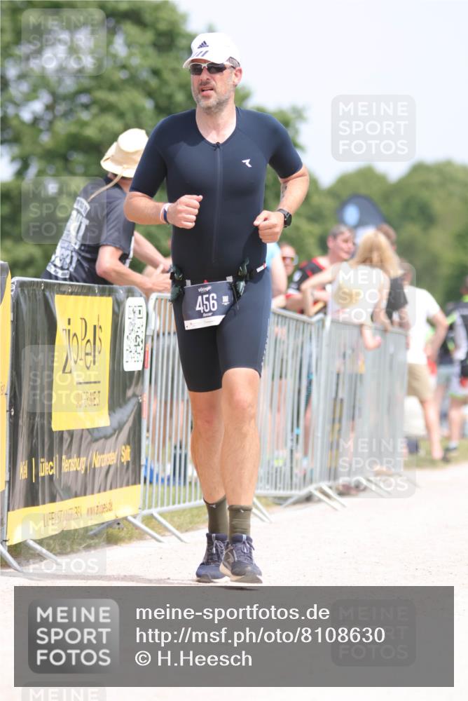 22.06.2025 - Viking Triathlon H.Heesch http://msf.ph/oto/8108630 22.06.2025 14:06:09 Laufen 456 meine-sportfotos.de