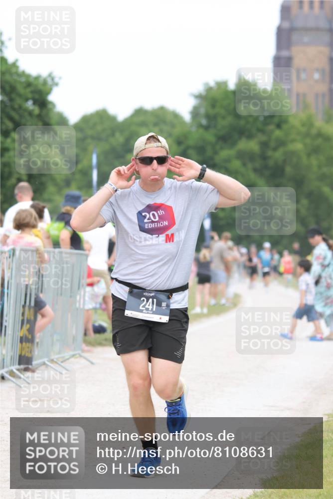 22.06.2025 - Viking Triathlon H.Heesch http://msf.ph/oto/8108631 22.06.2025 14:35:24 Laufen 241 meine-sportfotos.de