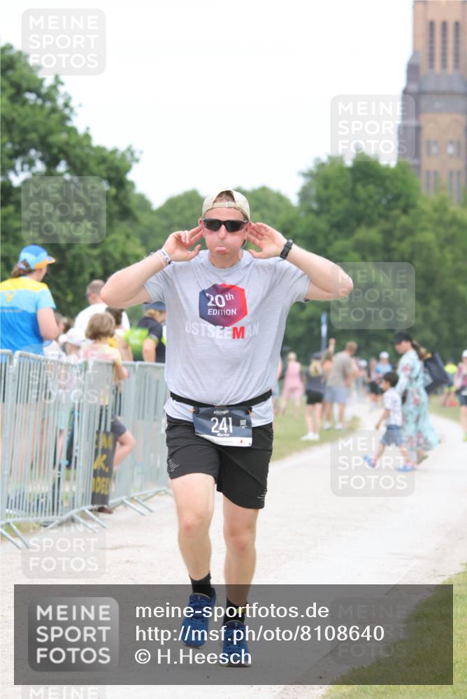 22.06.2025 - Viking Triathlon H.Heesch http://msf.ph/oto/8108640 22.06.2025 14:35:25 Laufen 241 meine-sportfotos.de
