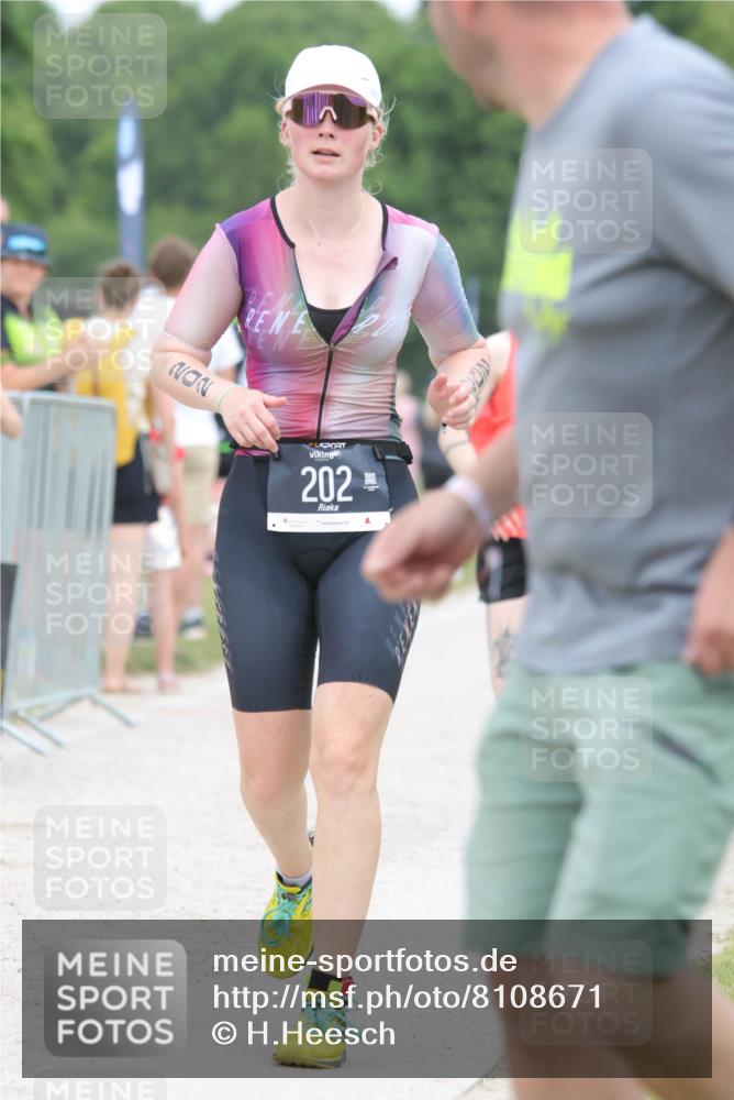 22.06.2025 - Viking Triathlon H.Heesch http://msf.ph/oto/8108671 22.06.2025 14:35:46 Laufen 121, 202, 620 meine-sportfotos.de
