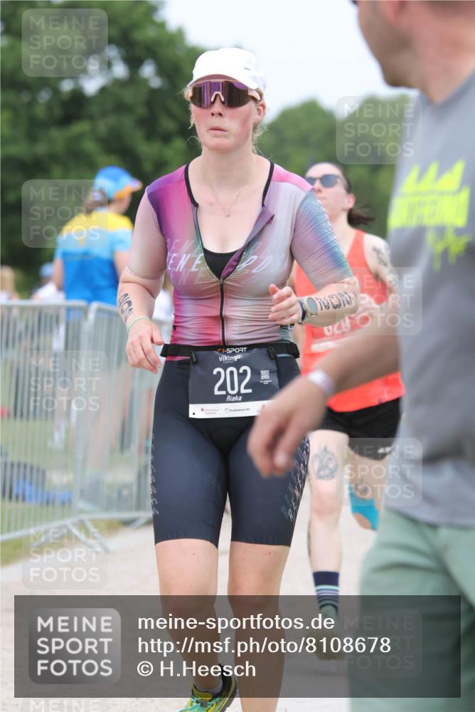 22.06.2025 - Viking Triathlon H.Heesch http://msf.ph/oto/8108678 22.06.2025 14:35:47 Laufen 121, 202, 620 meine-sportfotos.de
