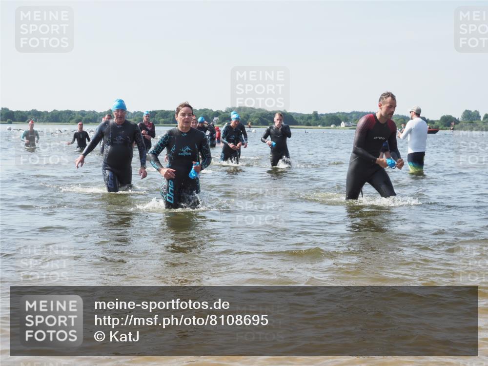 22.06.2025 - Viking Triathlon KatJ http://msf.ph/oto/8108695 22.06.2025 10:38:23 Schwimmen 22, 61, 89, 209, 269, 398, 419, 428, 447, 509, 535, 603, 659, 662 meine-sportfotos.de