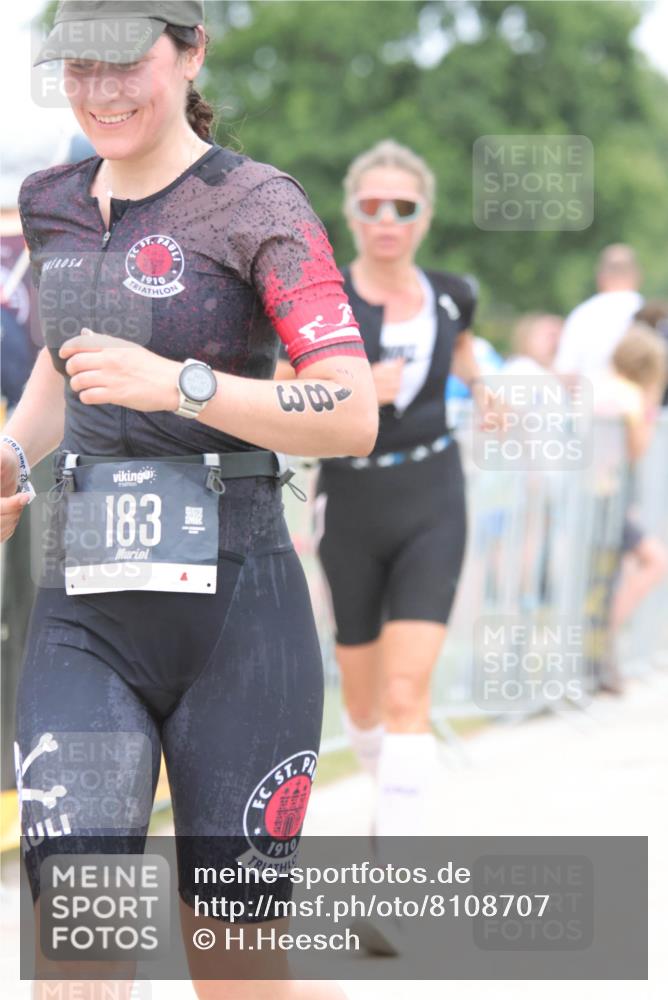 22.06.2025 - Viking Triathlon H.Heesch http://msf.ph/oto/8108707 22.06.2025 14:35:57 Laufen 60, 183, 403 meine-sportfotos.de