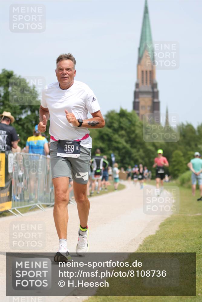 22.06.2025 - Viking Triathlon H.Heesch http://msf.ph/oto/8108736 22.06.2025 14:06:35 Laufen 359 meine-sportfotos.de
