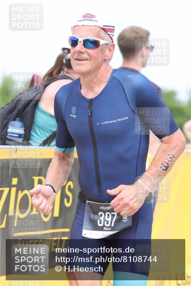 22.06.2025 - Viking Triathlon H.Heesch http://msf.ph/oto/8108744 22.06.2025 14:43:03 Laufen 284, 397, 495, 649 meine-sportfotos.de