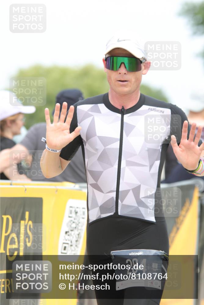 22.06.2025 - Viking Triathlon H.Heesch http://msf.ph/oto/8108764 22.06.2025 14:43:06 Laufen 284, 397, 495, 649 meine-sportfotos.de
