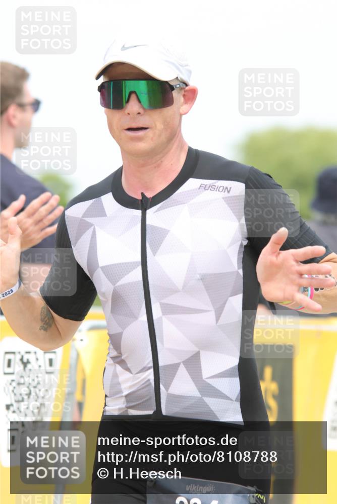 22.06.2025 - Viking Triathlon H.Heesch http://msf.ph/oto/8108788 22.06.2025 14:43:06 Laufen 284, 397, 495, 649 meine-sportfotos.de