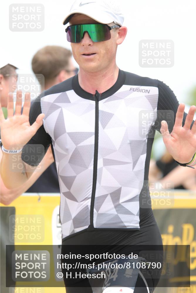 22.06.2025 - Viking Triathlon H.Heesch http://msf.ph/oto/8108790 22.06.2025 14:43:06 Laufen 284, 397, 495, 649 meine-sportfotos.de