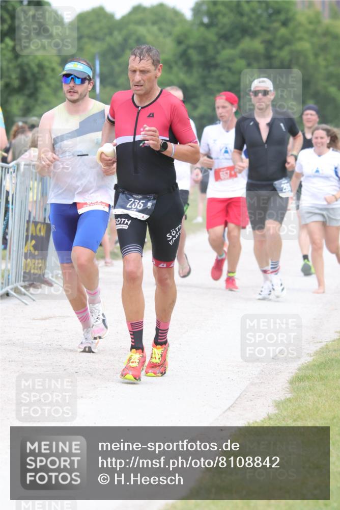 22.06.2025 - Viking Triathlon H.Heesch http://msf.ph/oto/8108842 22.06.2025 14:37:00 Laufen 37, 235, 253, 266, 379, 623, 643, 657 meine-sportfotos.de