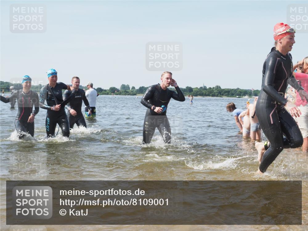 22.06.2025 - Viking Triathlon KatJ http://msf.ph/oto/8109001 22.06.2025 10:38:31 Schwimmen 22, 85, 156, 215, 269, 398, 419, 428, 447, 509, 535, 601, 603, 659, 662 meine-sportfotos.de