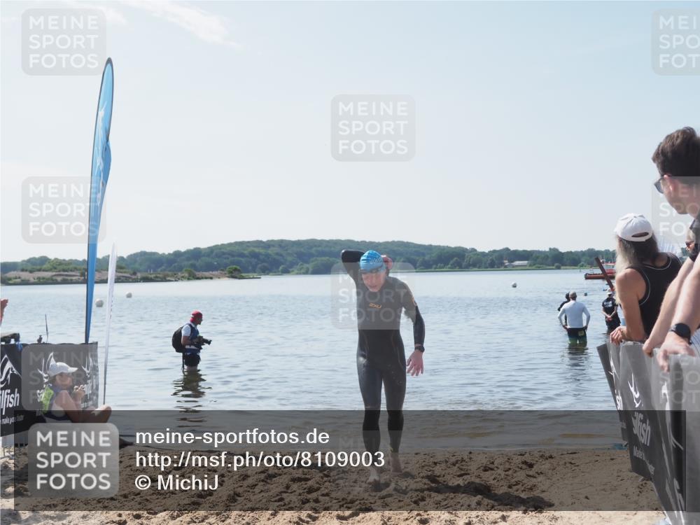 22.06.2025 - Viking Triathlon MichiJ http://msf.ph/oto/8109003 22.06.2025 10:56:59 Schwimmen 363 meine-sportfotos.de