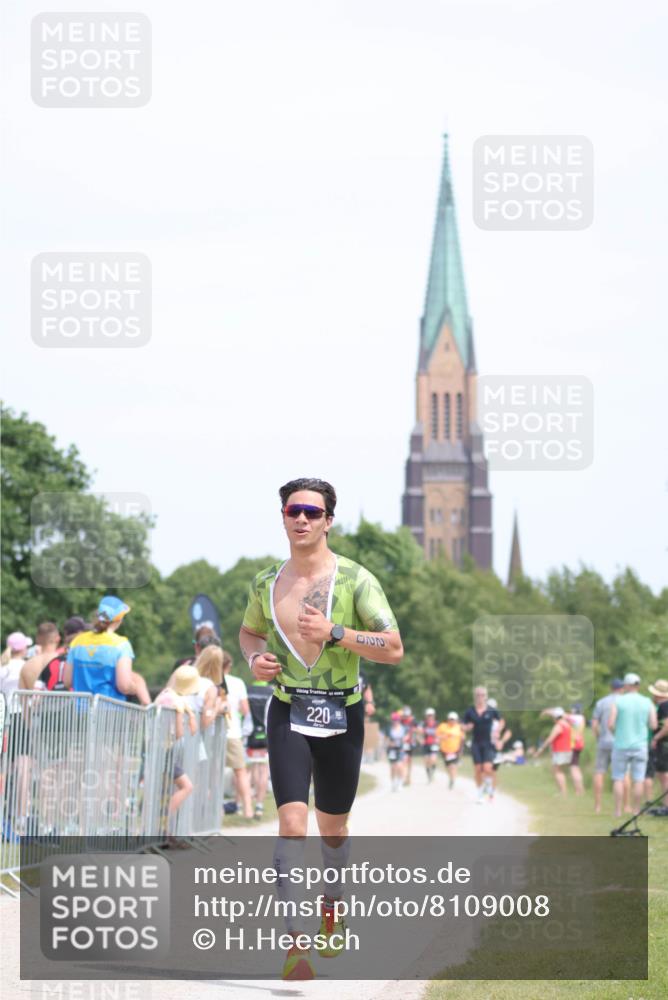 22.06.2025 - Viking Triathlon H.Heesch http://msf.ph/oto/8109008 22.06.2025 14:07:39 Laufen 180, 220, 357 meine-sportfotos.de
