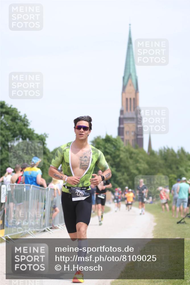 22.06.2025 - Viking Triathlon H.Heesch http://msf.ph/oto/8109025 22.06.2025 14:07:39 Laufen 180, 220, 357 meine-sportfotos.de