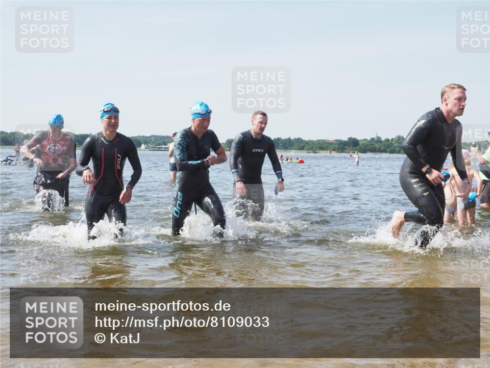 22.06.2025 - Viking Triathlon KatJ http://msf.ph/oto/8109033 22.06.2025 10:38:32 Schwimmen 22, 85, 156, 215, 269, 398, 419, 428, 447, 509, 535, 601, 603, 659, 662 meine-sportfotos.de
